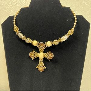 Elegant Gold Cross Pendant Necklace